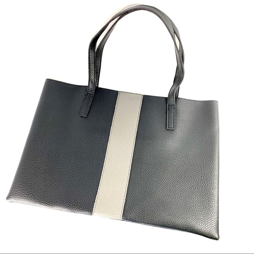 🆕 Vince Camuto Luck tote bag